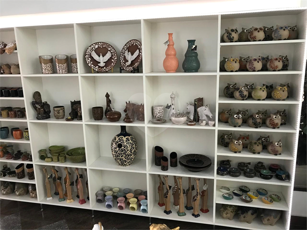 Casa à venda e aluguel com 3 quartos, 500m² - Foto 8