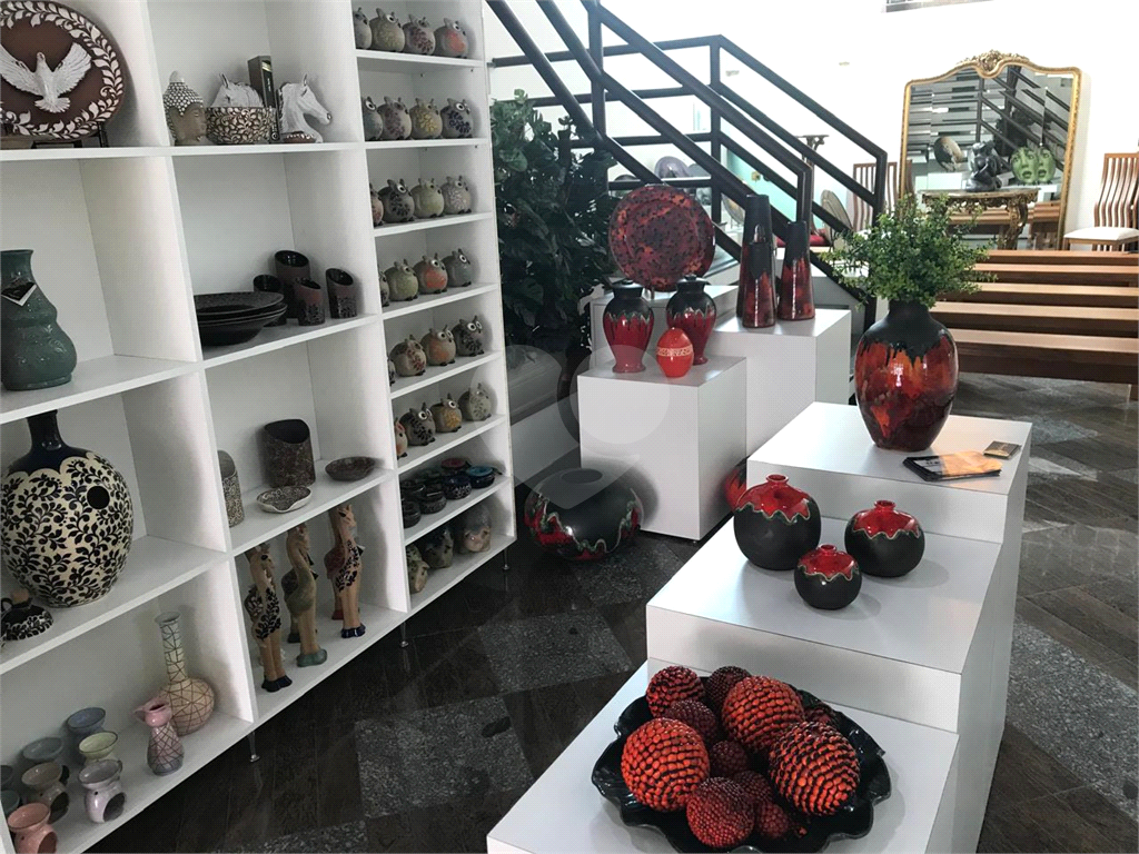 Casa à venda e aluguel com 3 quartos, 500m² - Foto 13