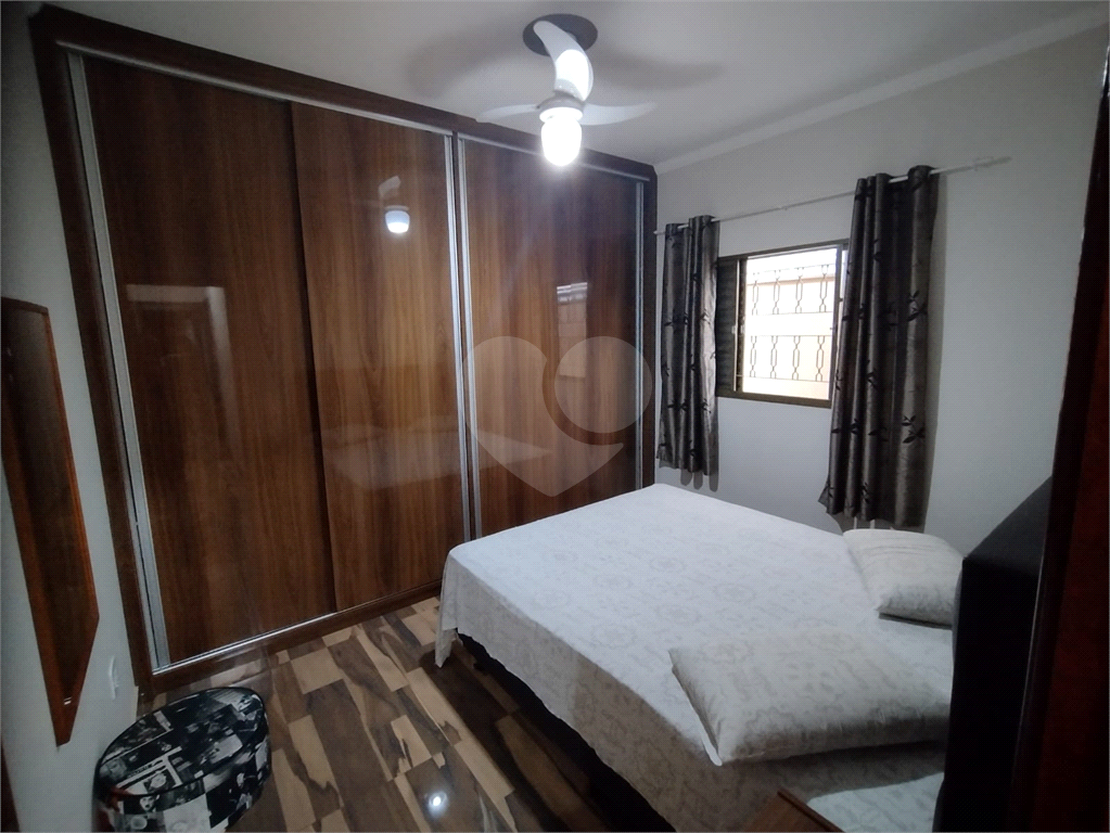 Casa à venda com 2 quartos, 107m² - Foto 4
