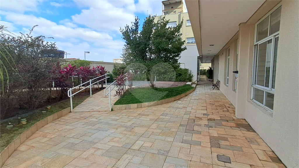 Apartamento à Venda | 78 m² | 3 dormitórios (1 suíte) | 2 vagas na Vila Maria Alta!