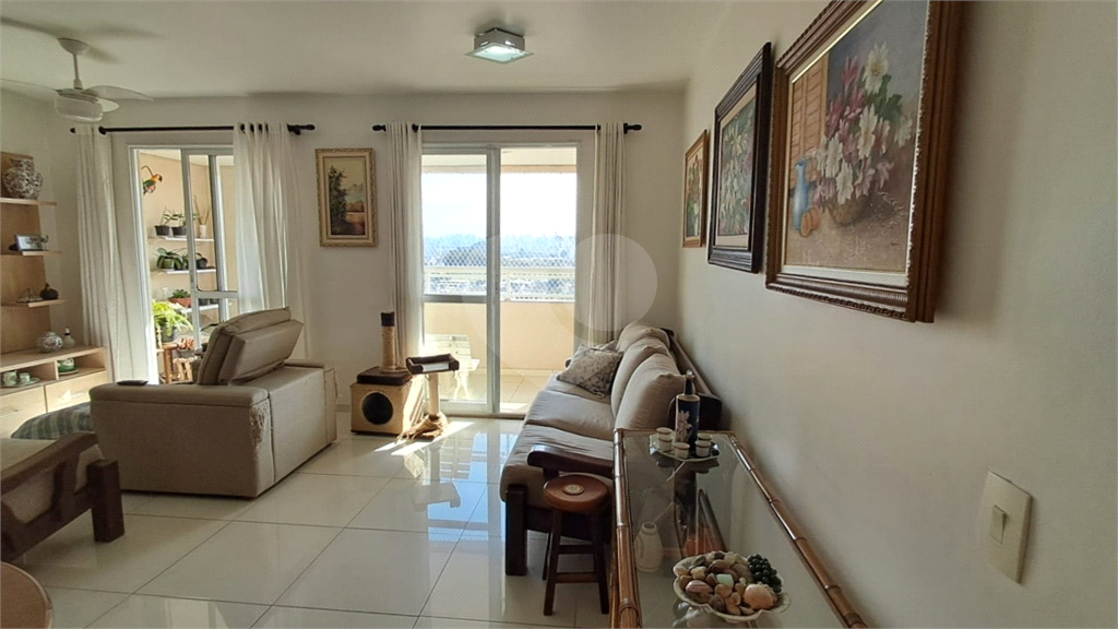 Apartamento à Venda | 78 m² | 3 dormitórios (1 suíte) | 2 vagas na Vila Maria Alta!