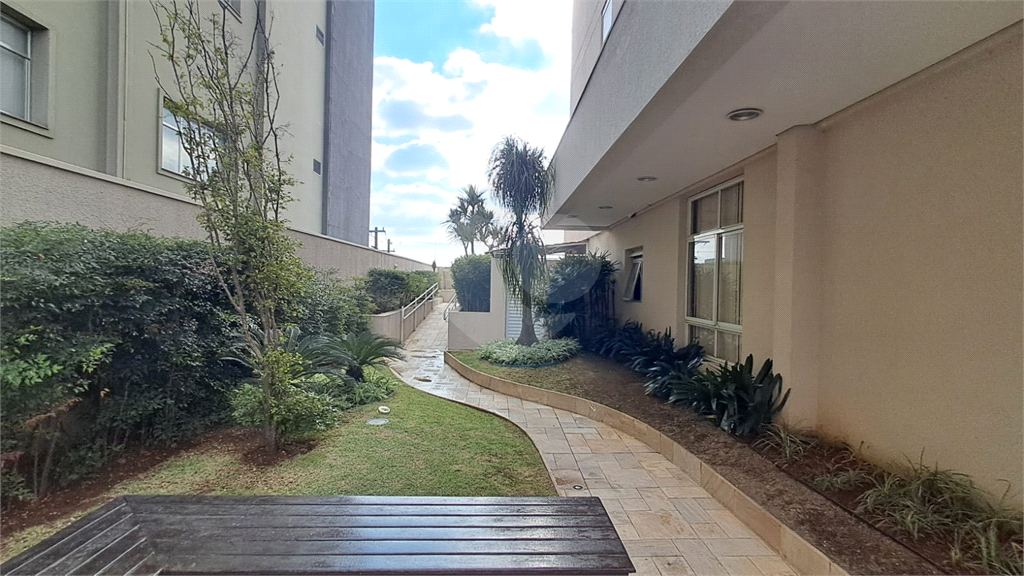 Apartamento à Venda | 78 m² | 3 dormitórios (1 suíte) | 2 vagas na Vila Maria Alta!