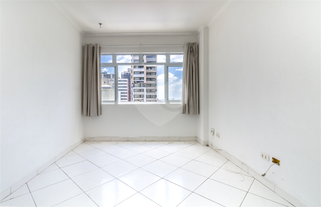 APARTAMENTO em HIGIENÓPOLIS