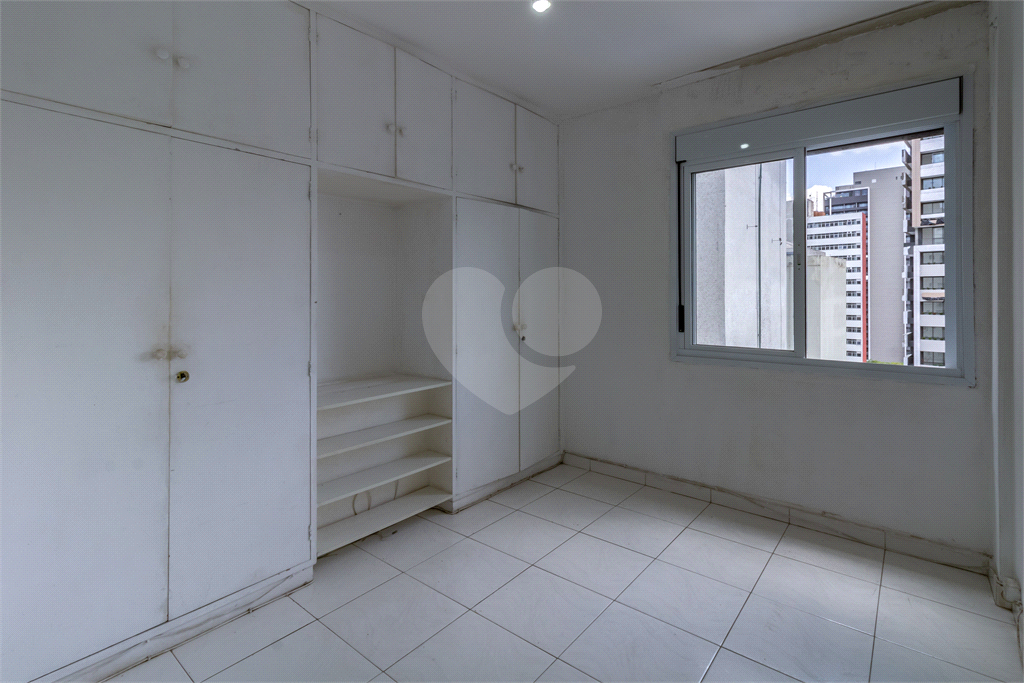 APARTAMENTO em HIGIENÓPOLIS