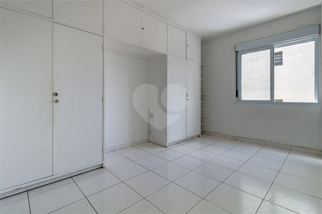 APARTAMENTO em HIGIENÓPOLIS