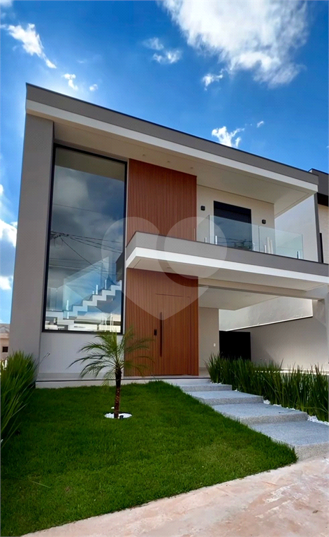 Casa de Condomínio à venda com 3 quartos, 200m² - Foto 2