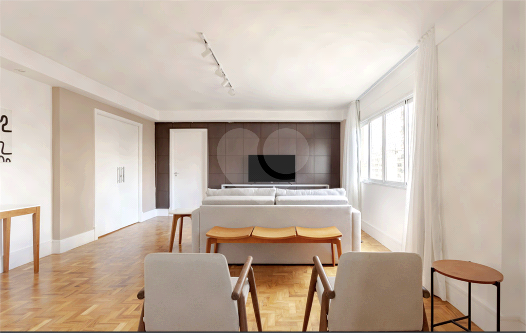 APARTAMENTO em ITAIM BIBI