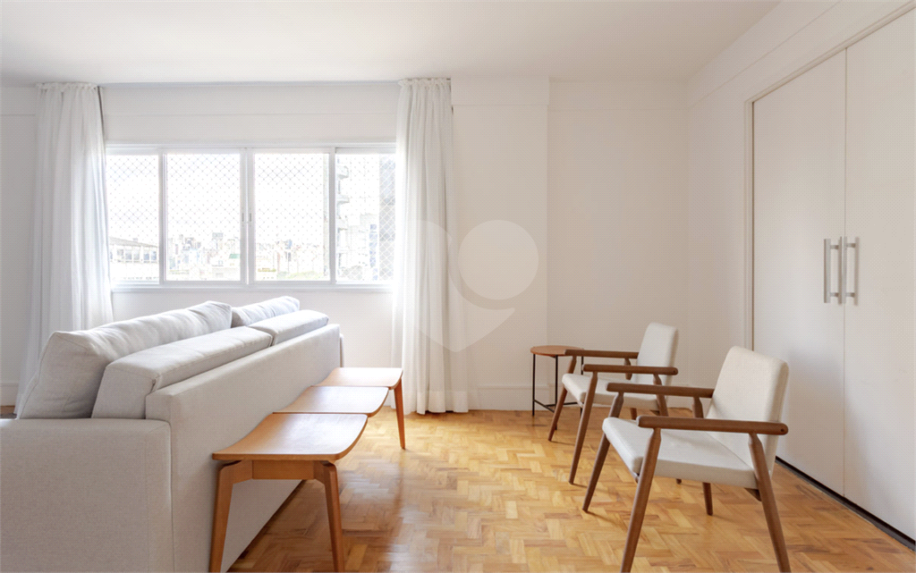 APARTAMENTO em ITAIM BIBI