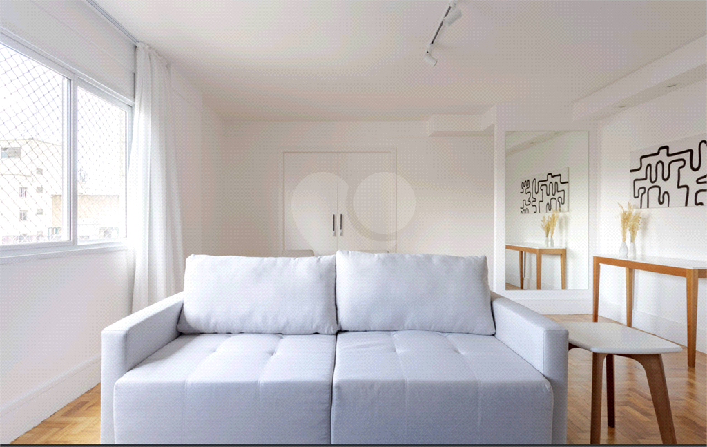 APARTAMENTO em ITAIM BIBI