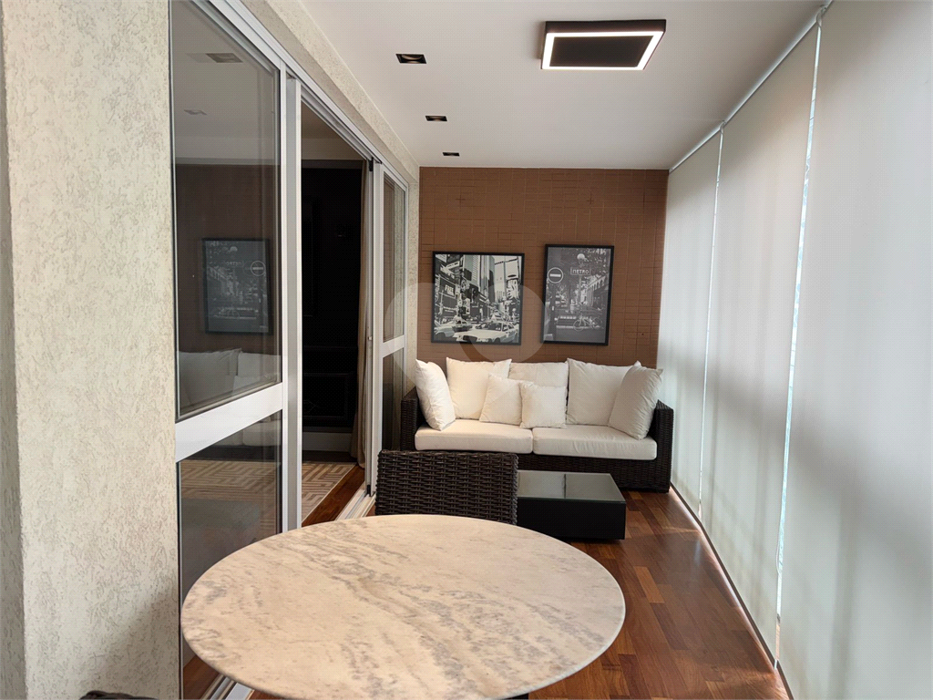 Apartamento com 3 suites, todo mobiliado, pronto para morar