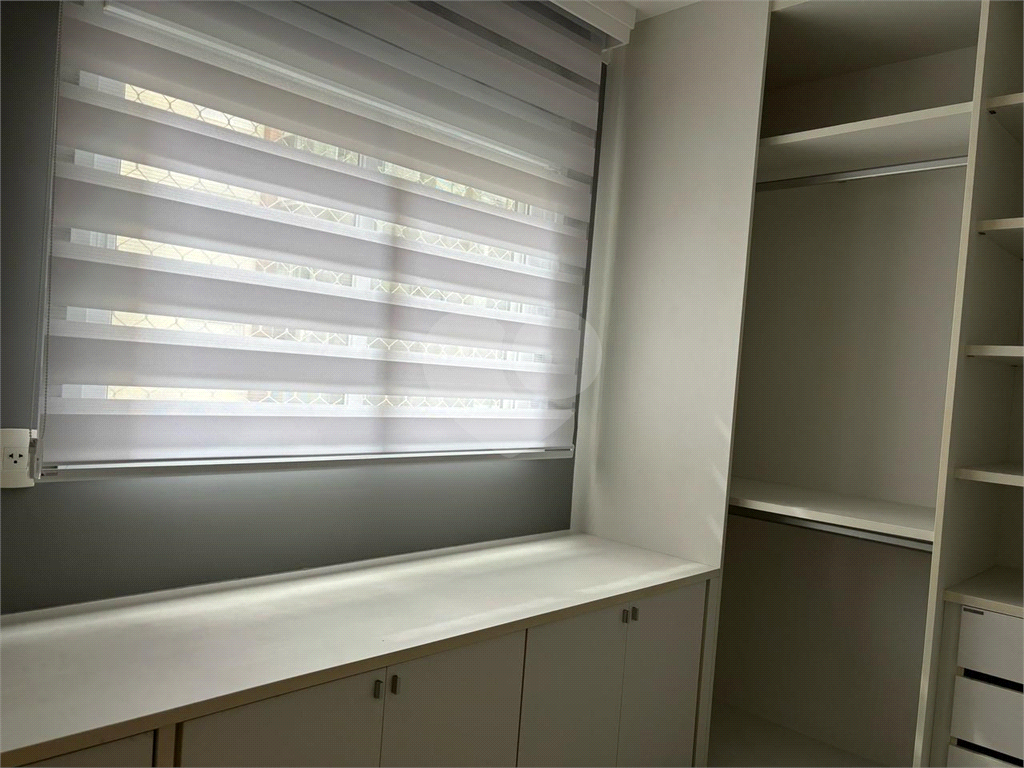 Apartamento com 3 suites, todo mobiliado, pronto para morar