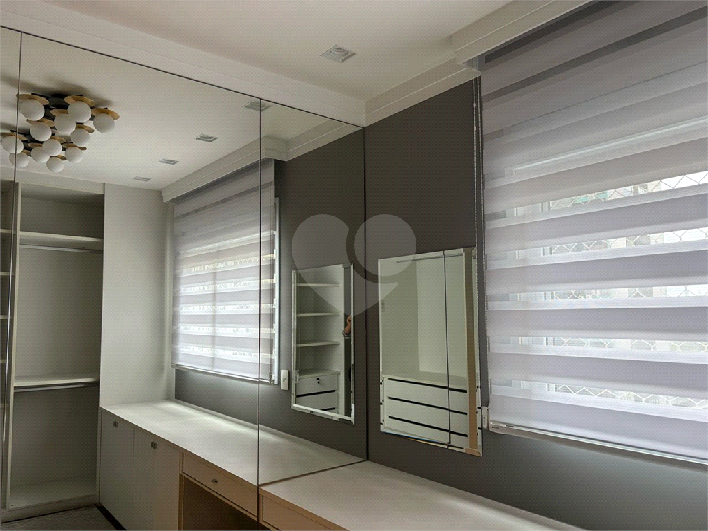 Apartamento com 3 suites, todo mobiliado, pronto para morar