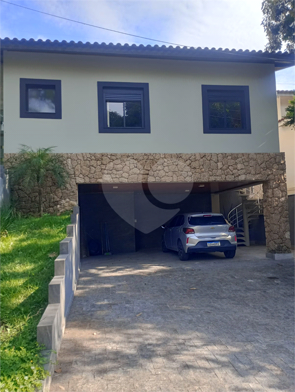 SOBRADO em SANTANA DE PARNAÍBA