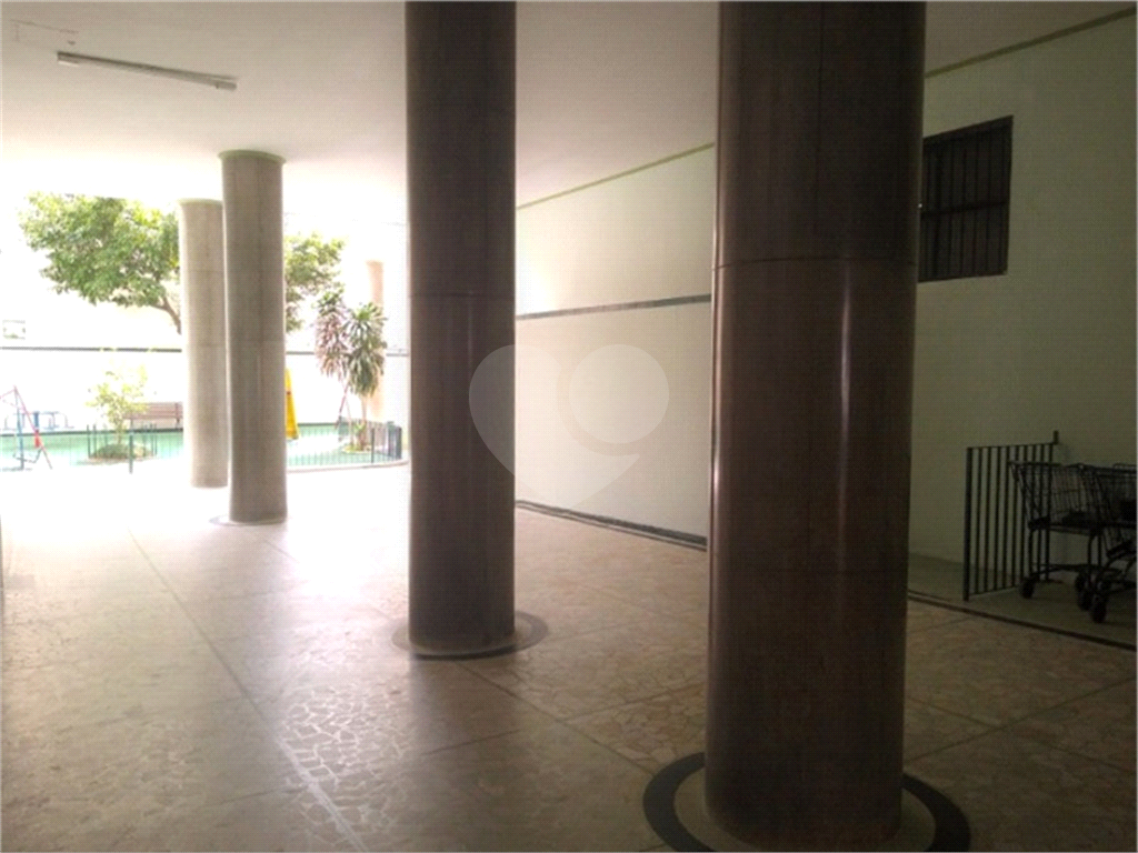 Apartamento à venda com 2 quartos, 136m² - Foto 18