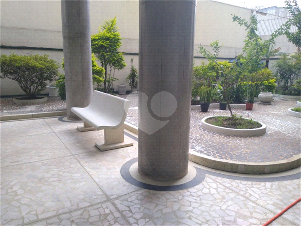 Apartamento à venda com 2 quartos, 136m² - Foto 19