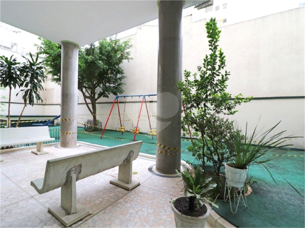 Apartamento à venda com 2 quartos, 136m² - Foto 12