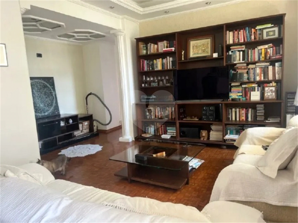 Apartamento à venda com 2 quartos, 136m² - Foto 2