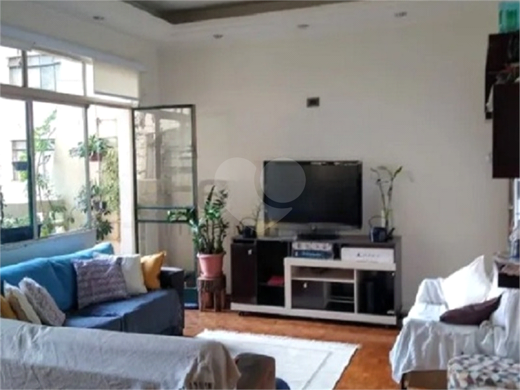 Apartamento à venda com 2 quartos, 136m² - Foto 1