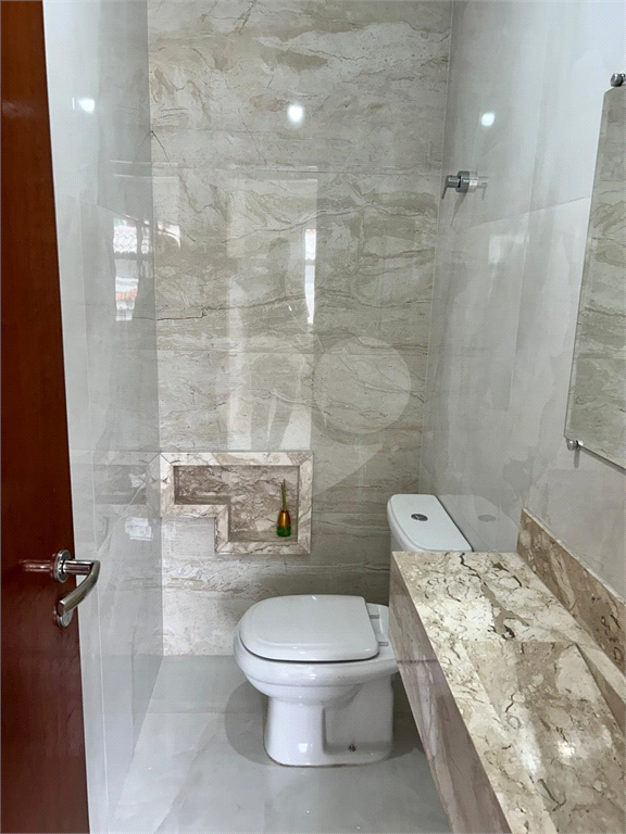 Casa à venda Nova Santana – 147m², 3 dormitórios, 4 banheiros e 2 vagas