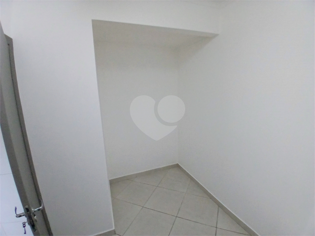 Apto 2 quartos vaga de garagem e depósito privativo