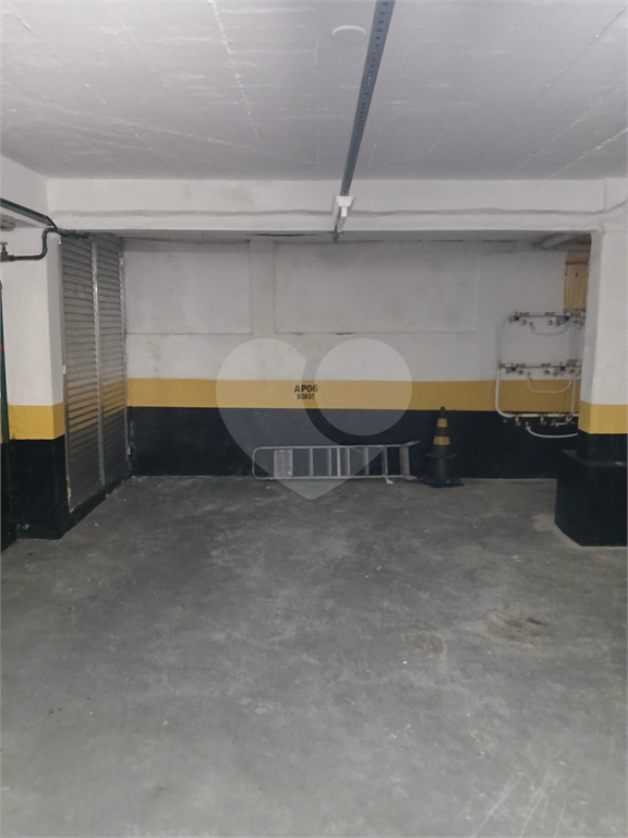 Apto 2 quartos vaga de garagem e depósito privativo