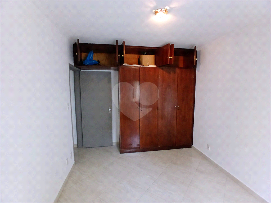 Apto 2 quartos vaga de garagem e depósito privativo