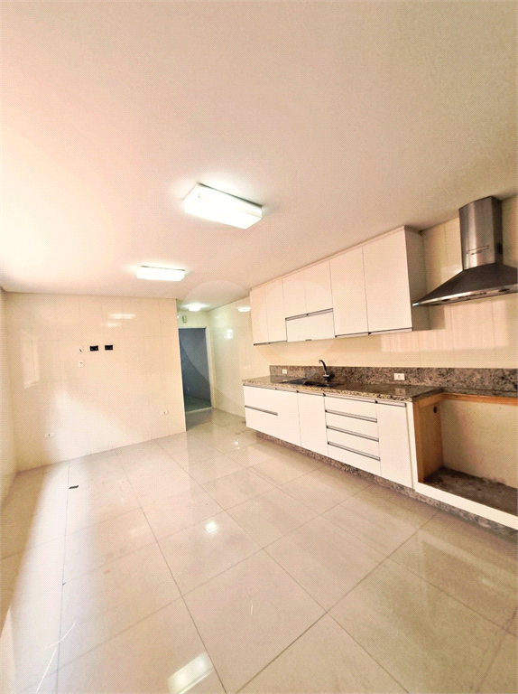 VENDA - Sobrado com 144m² | 3 dormitórios (1 suíte) | 2 vagas | Terraço Amplo e Pronto para Morar no Jardim Guança 