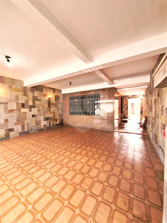VENDA - Sobrado com 144m² | 3 dormitórios (1 suíte) | 2 vagas | Terraço Amplo e Pronto para Morar no Jardim Guança 