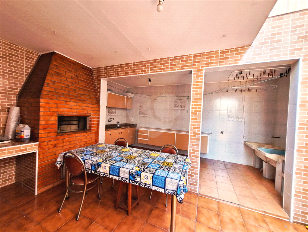 VENDA - Sobrado com 144m² | 3 dormitórios (1 suíte) | 2 vagas | Terraço Amplo e Pronto para Morar no Jardim Guança 