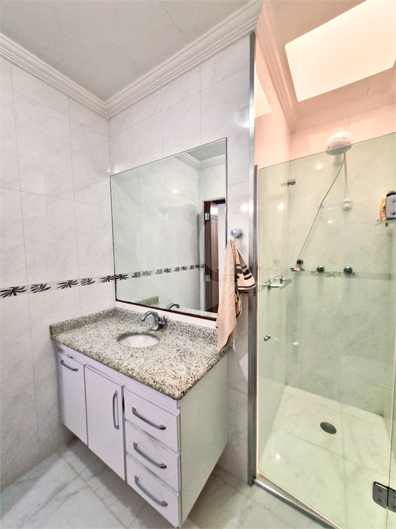 VENDA - Sobrado com 144m² | 3 dormitórios (1 suíte) | 2 vagas | Terraço Amplo e Pronto para Morar no Jardim Guança 