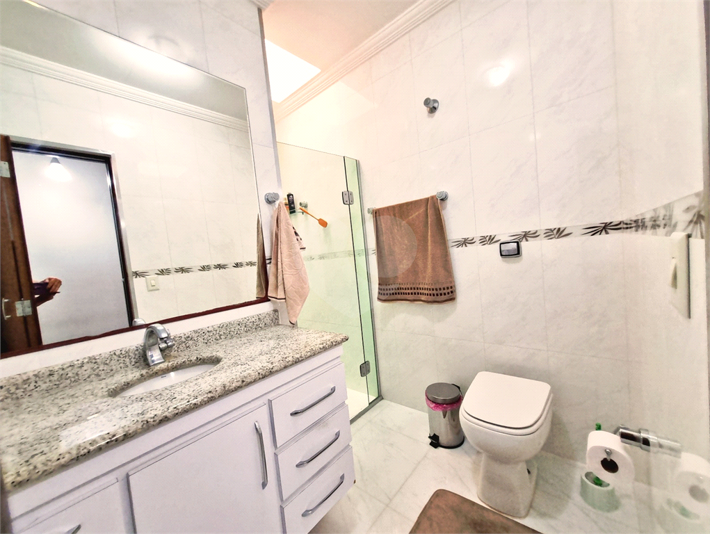 VENDA - Sobrado com 144m² | 3 dormitórios (1 suíte) | 2 vagas | Terraço Amplo e Pronto para Morar no Jardim Guança 