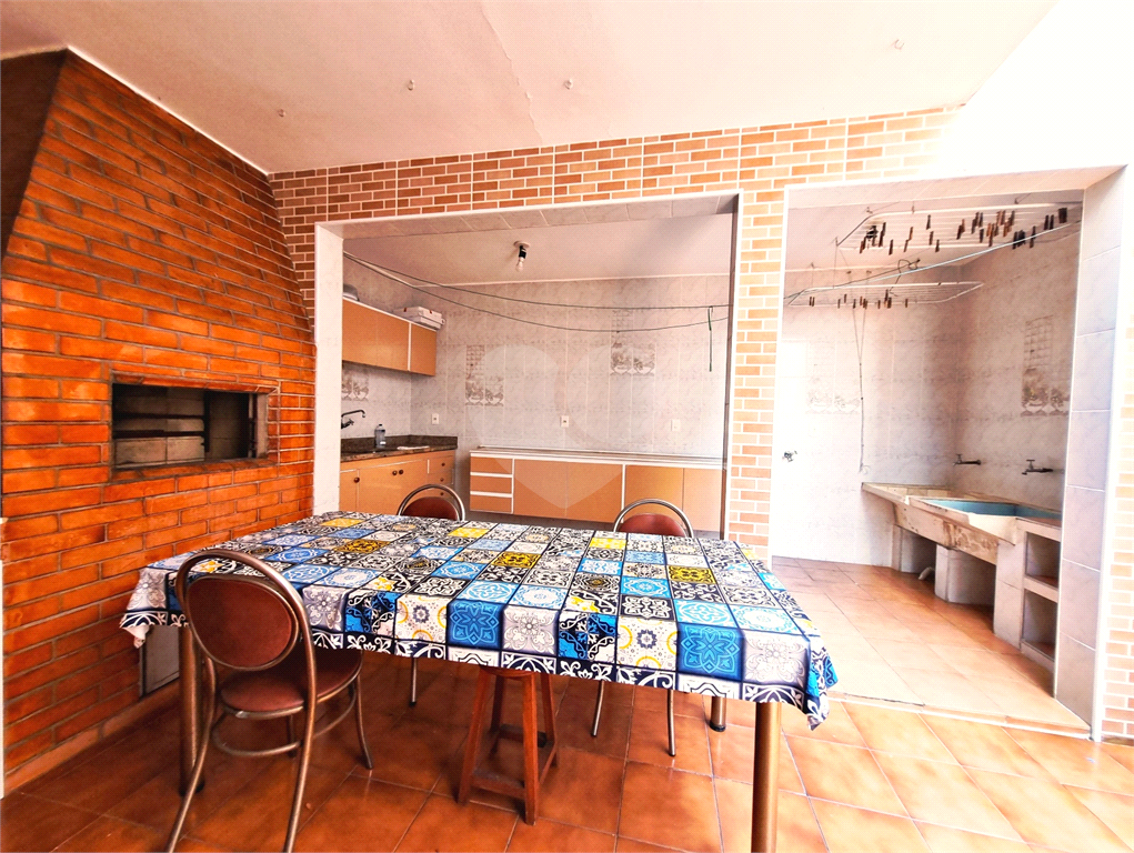 VENDA - Sobrado com 144m² | 3 dormitórios (1 suíte) | 2 vagas | Terraço Amplo e Pronto para Morar no Jardim Guança 