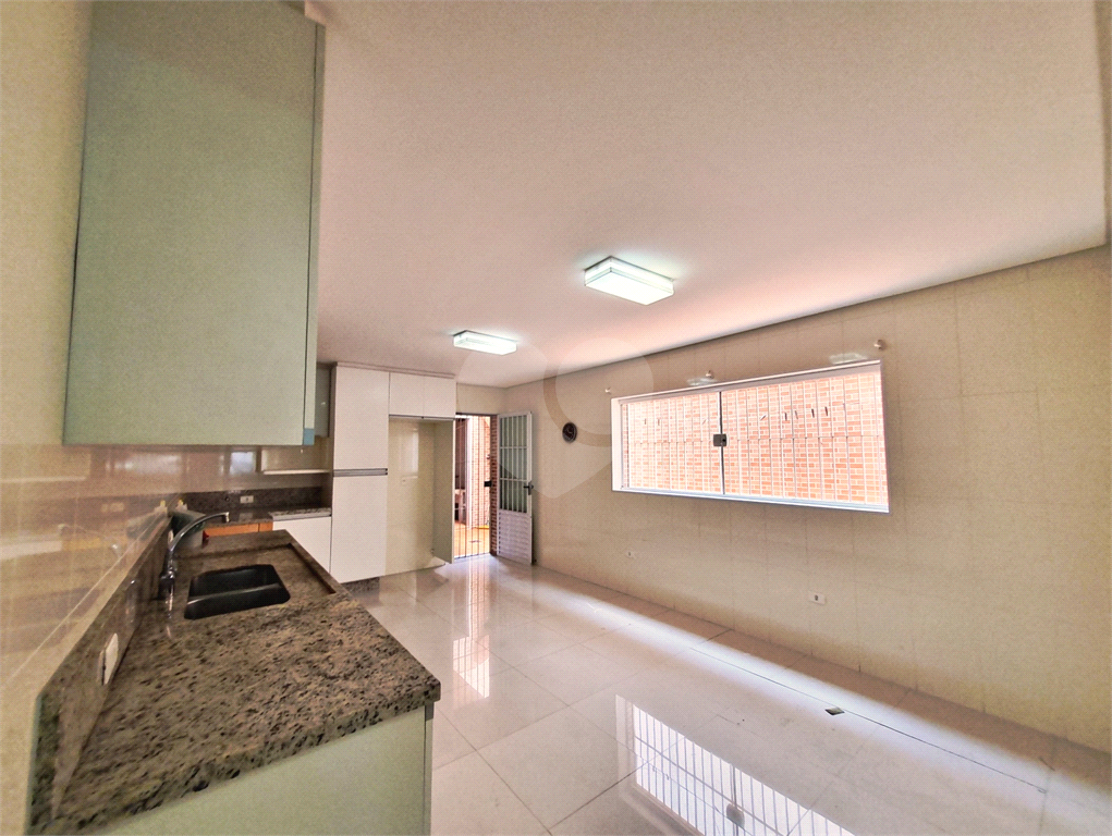 VENDA - Sobrado com 144m² | 3 dormitórios (1 suíte) | 2 vagas | Terraço Amplo e Pronto para Morar no Jardim Guança 