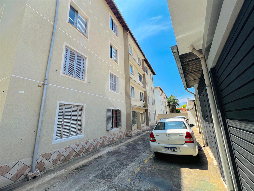 Apartamento à Venda Térreo - 3 dormitórios - 90 metros 