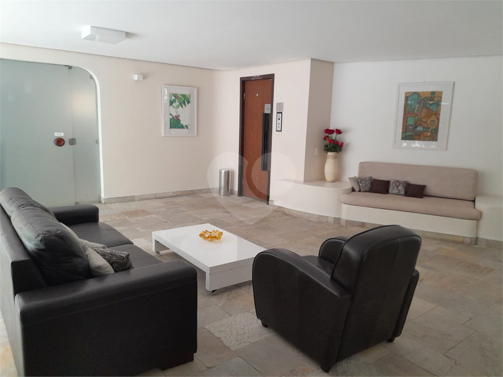APARTAMENTO em HIGIENÓPOLIS