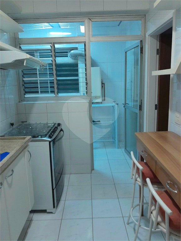 APARTAMENTO em HIGIENÓPOLIS