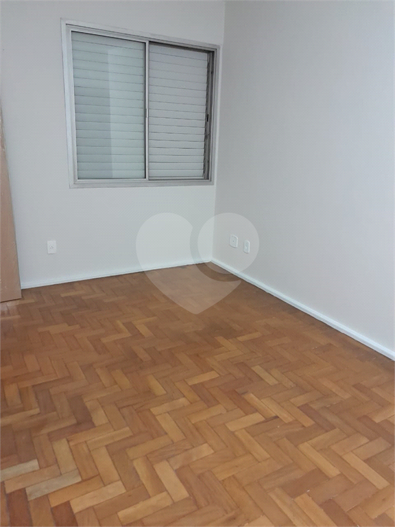 APARTAMENTO em HIGIENÓPOLIS