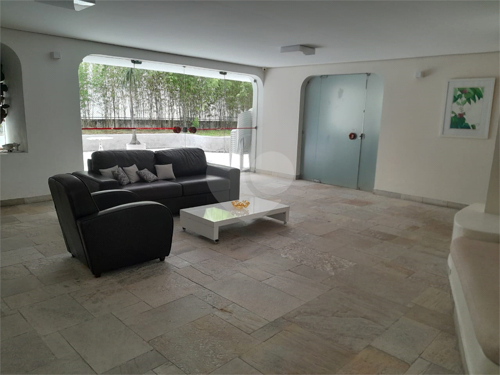 APARTAMENTO em HIGIENÓPOLIS