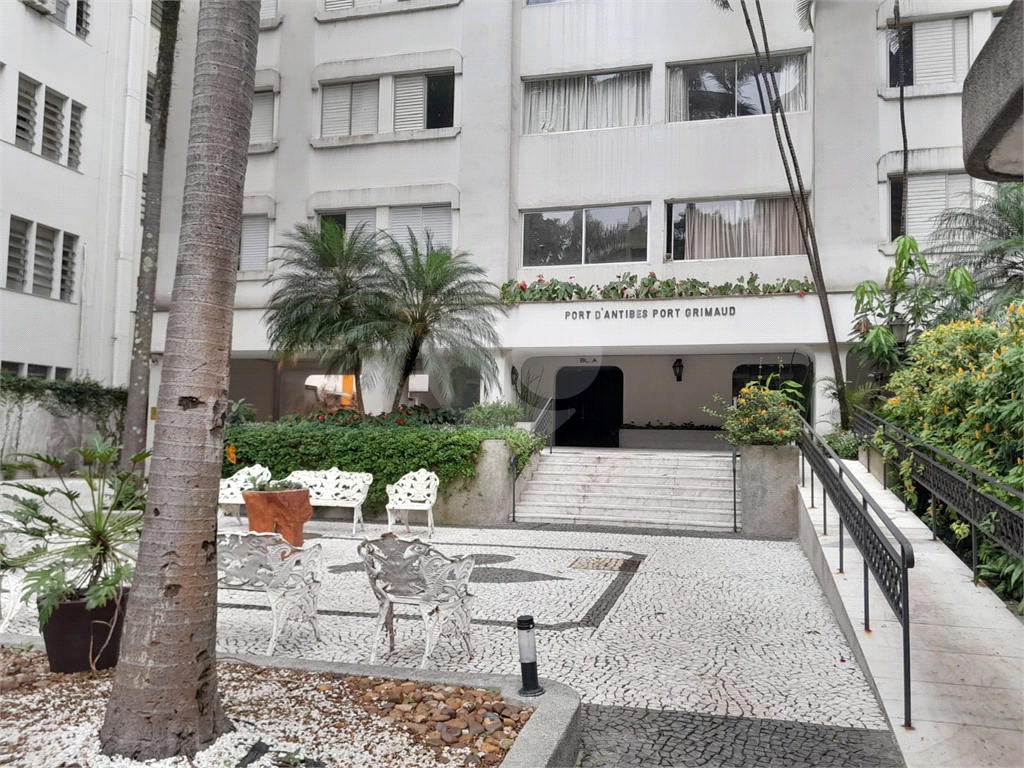 APARTAMENTO em HIGIENÓPOLIS