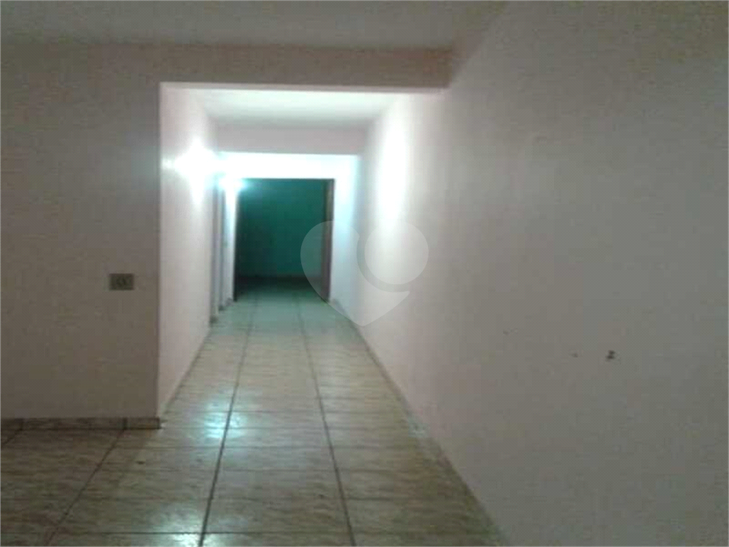 Casa à venda com 3 quartos, 210m² - Foto 9