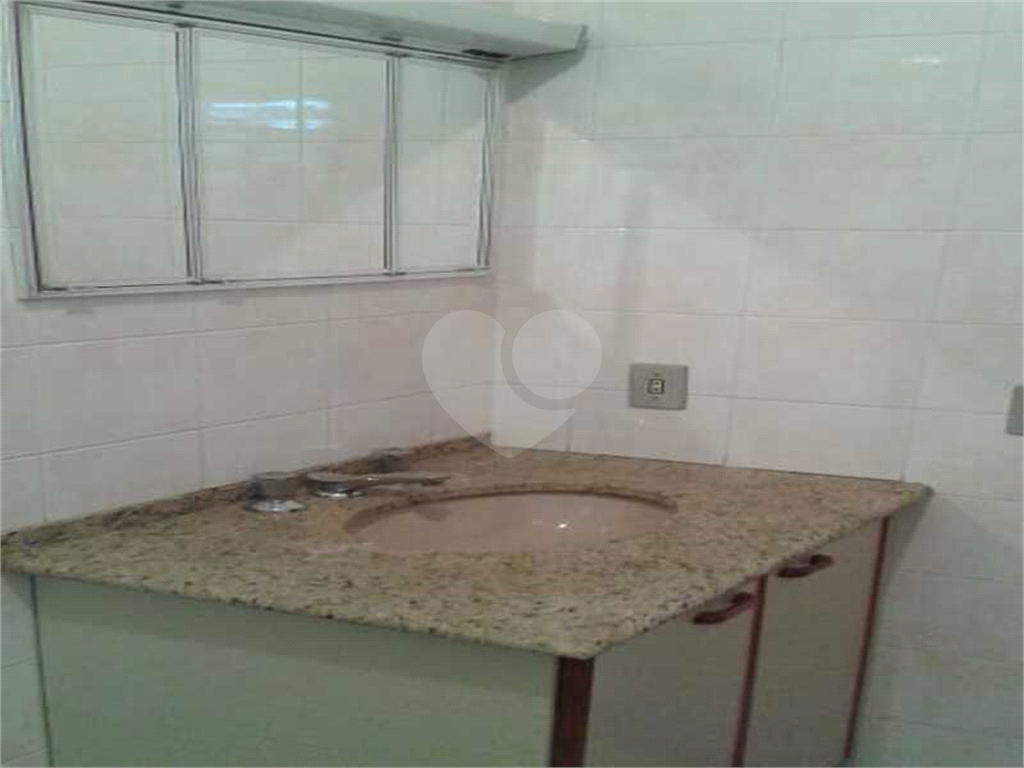 Casa à venda com 3 quartos, 210m² - Foto 10