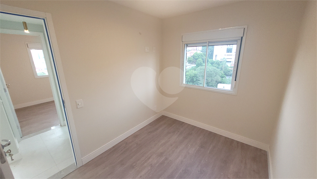 Apartamento para alugar. Jardim São Paulo. 2 dormitórios, sacada.