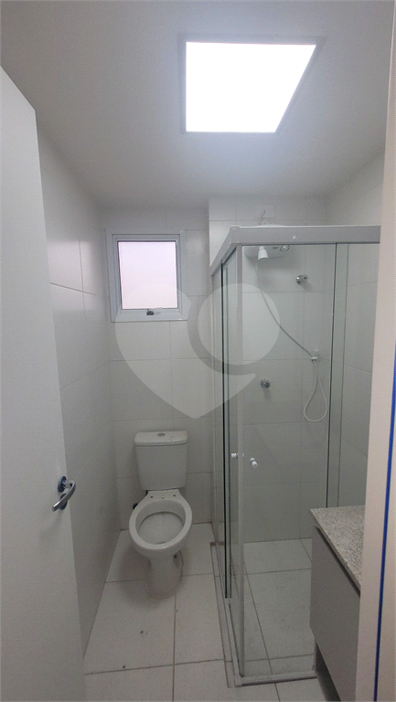 Apartamento para alugar. Jardim São Paulo. 2 dormitórios, sacada.