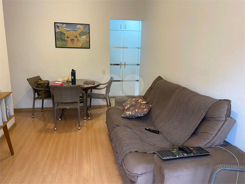APARTAMENTO em BELA VISTA