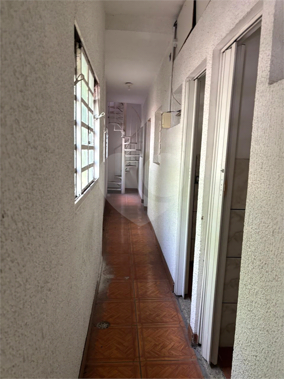 Sobrado com 10 salas, 4 vagas em excelente localização em Santana