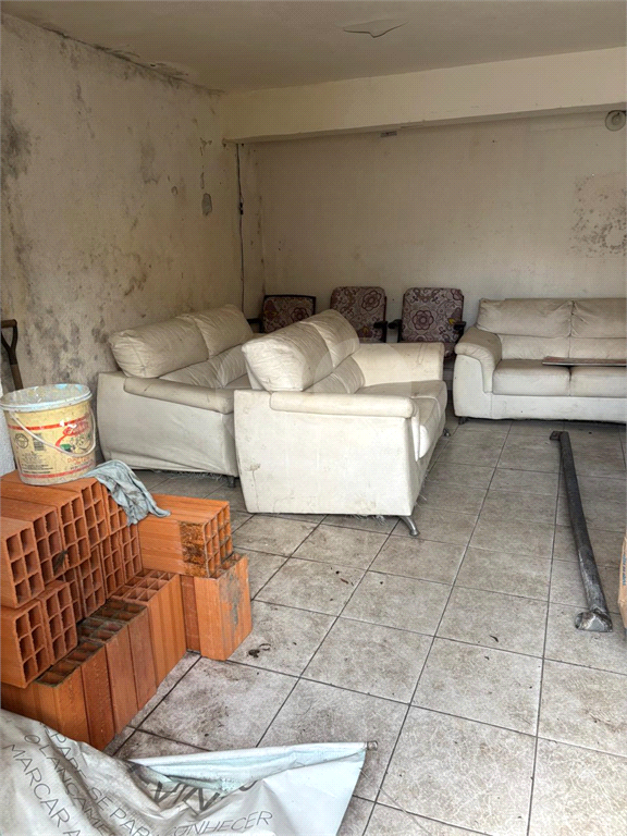 Sobrado com 10 salas, 4 vagas em excelente localização em Santana