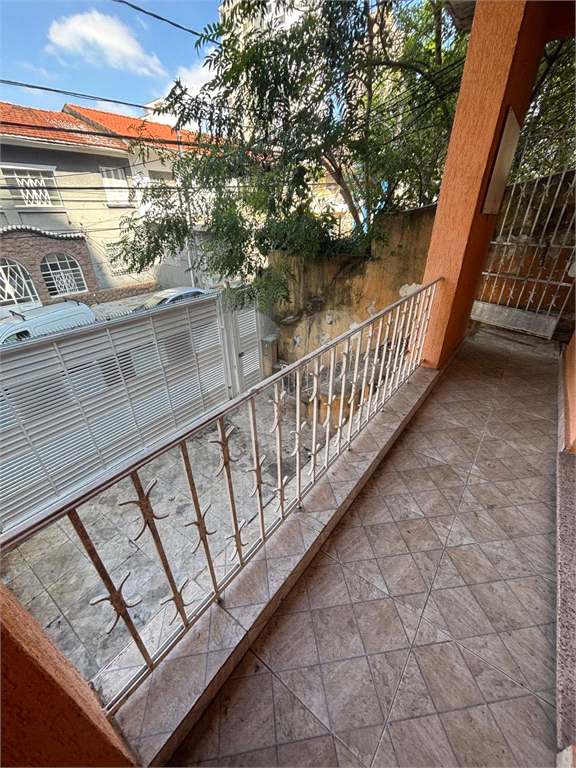 Sobrado com 10 salas, 4 vagas em excelente localização em Santana