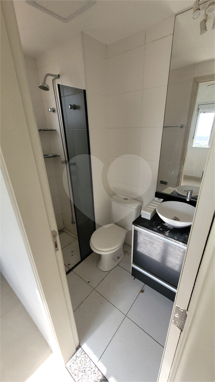 Apartamento a venda. Picanço. 3 quartos (1 suíte), sacada, cozinha americana. 2 vagas