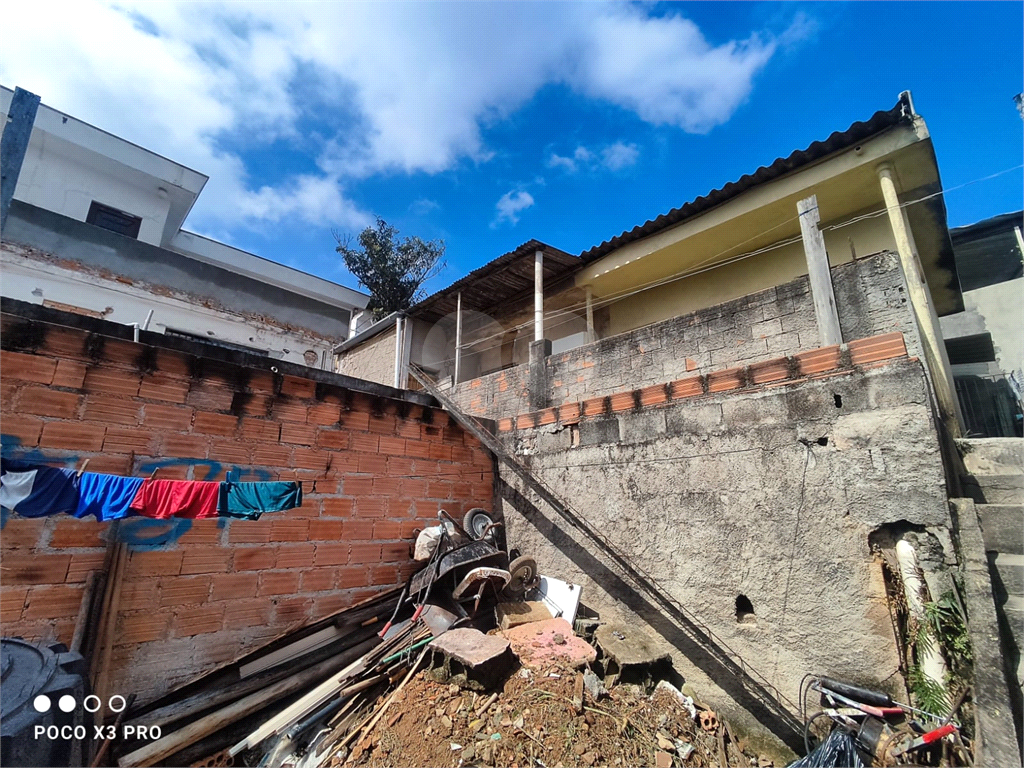 terreno medindo 10 x 25,30 proximo do hipermercado pao de mel