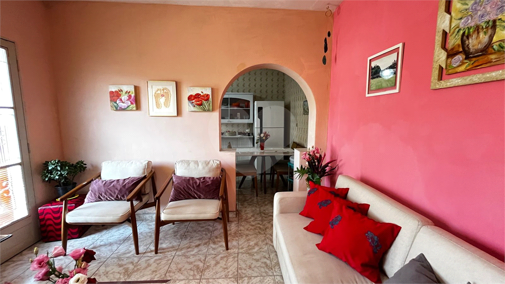 Oportunidade para Investidores – Casa Térrea com Espaço Comercial na Frente